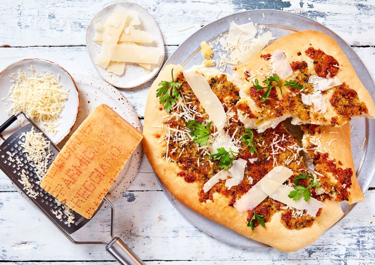 Parmigiano Reggiano Garlic and Parsley Tear and Share Flatbread Recipe | Food Network UK
