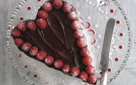 Berry Special Valentine Cake Recipe | Food Network UK