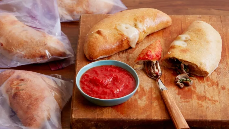 Big-Batch Healthy Beef, Mushroom and Spinach Calzones Recipe | Food Network UK