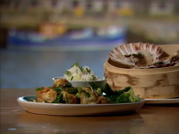 Black bean-steamed scallop with noodles Recipe | Food Network UK