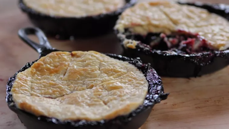 Blackberry Pot Pies Recipe | Food Network UK