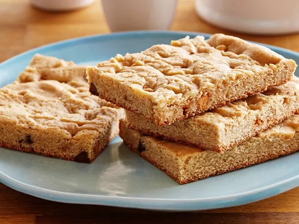 Blondies Recipe | Food Network UK
