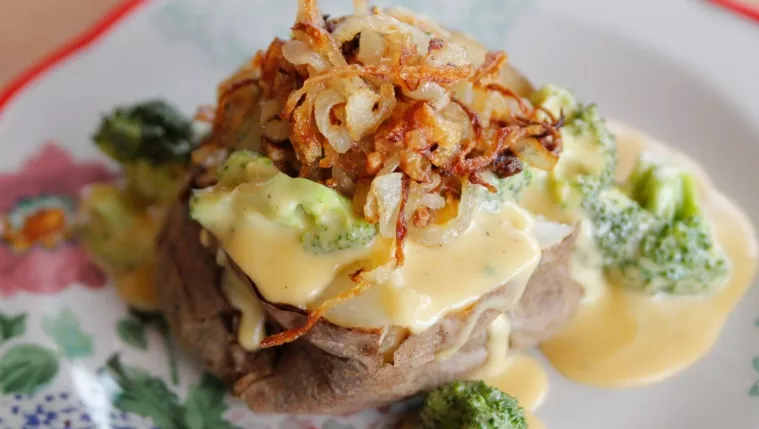Broccoli Cheese Baked Potatoes Recipe | Food Network UK