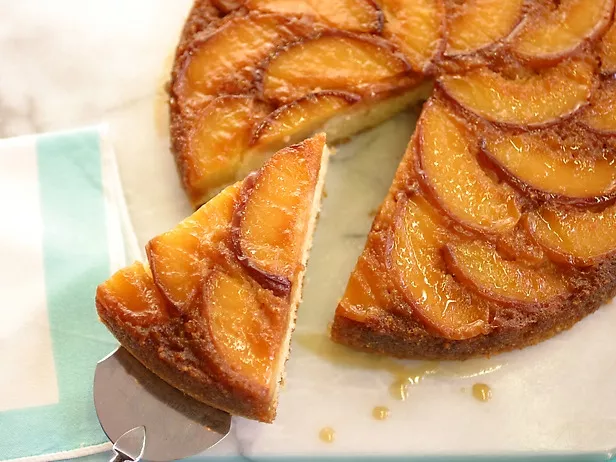 Caramel peach upside-down cake Recipe | Food Network UK