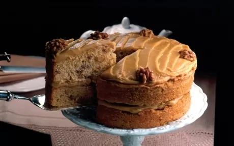 Coffee and Walnut Cake Recipe | Food Network UK
