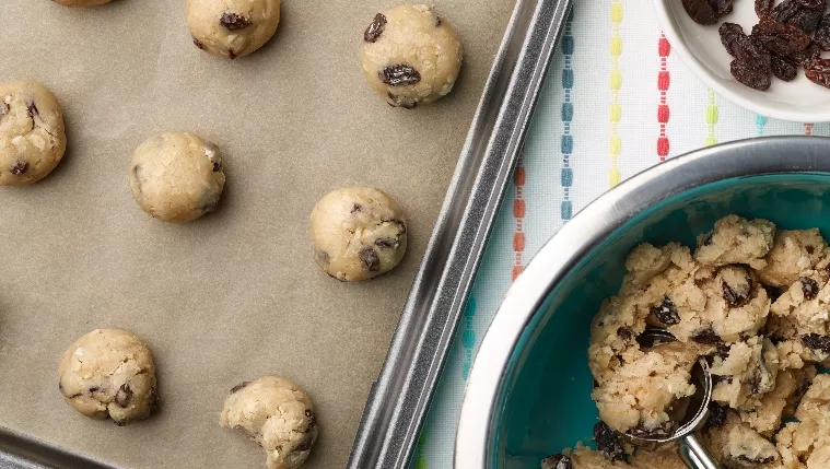 Oatmeal-Raisin Cookie Dough Truffles Recipe | Food Network UK