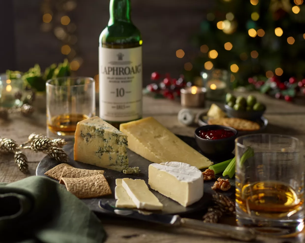 Festive cheese board Recipe | Food Network UK