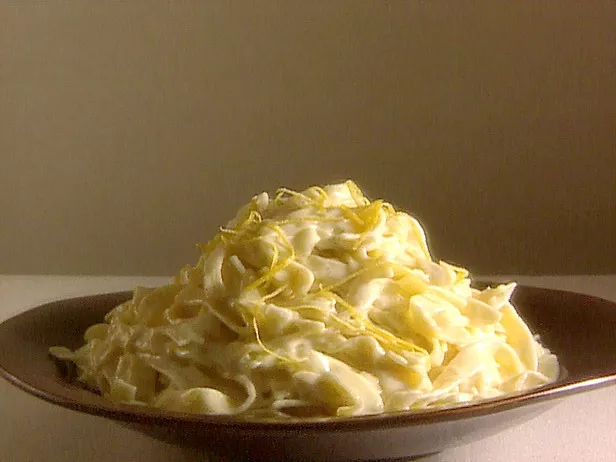 Fettuccine Alfredo Recipe | Food Network UK
