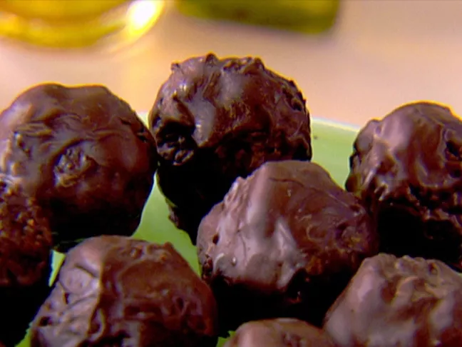 Fig and ginger truffles Recipe | Food Network UK