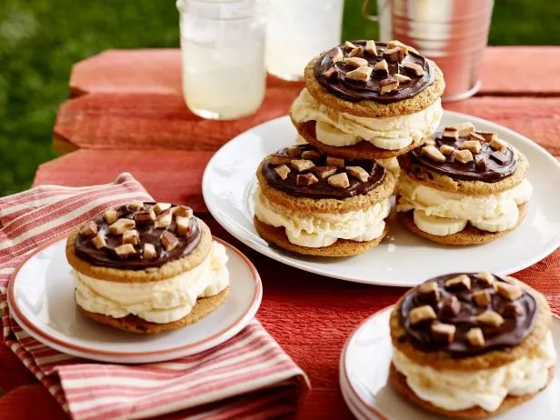Frozen Banana Ice Cream Sandwiches Recipe | Food Network UK
