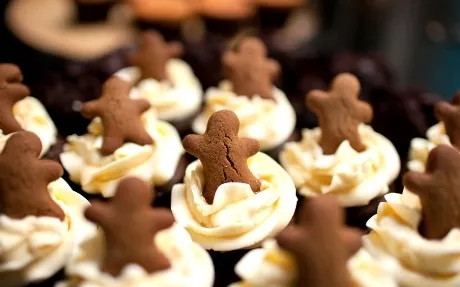 Gingerbread Guinness Cupcakes Recipe | Food Network UK