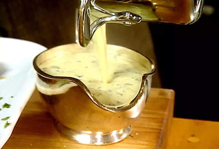 Gorgonzola sauce Recipe | Food Network UK