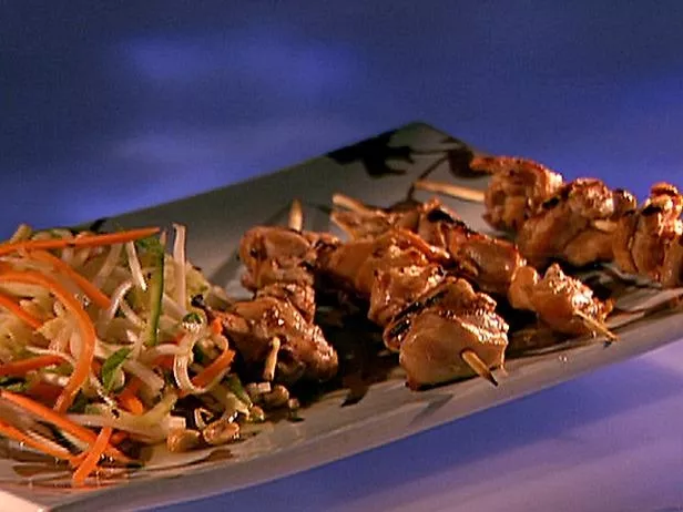 Green papaya salad and lemongrass chicken Recipe | Food Network UK