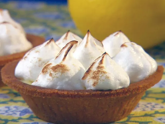Individual lemon meringue pies Recipe | Food Network UK