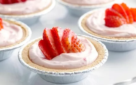 Individual No-Bake Strawberry Cheesecakes Recipe | Food Network UK