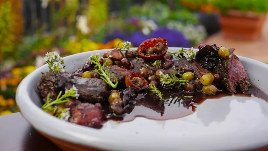 Kangaroo with Australian Native Fruits, Herbs and Spices Recipe | Food Network UK