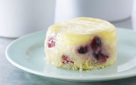 Lemon Berry Saucing Cakes Recipe | Food Network UK