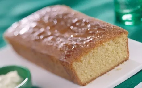 Lemon Drizzle Cake Recipe | Food Network UK