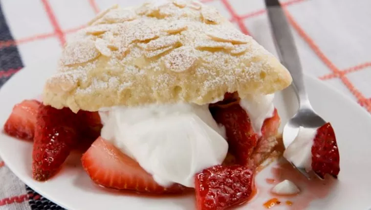 Light Strawberry Shortcake Recipe | Food Network UK