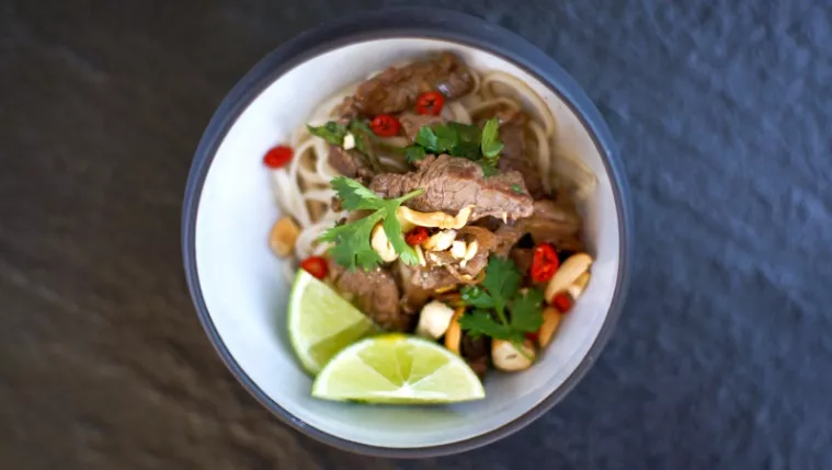 Marinated Beef Stir Fry with Noodles Recipe | Food Network UK