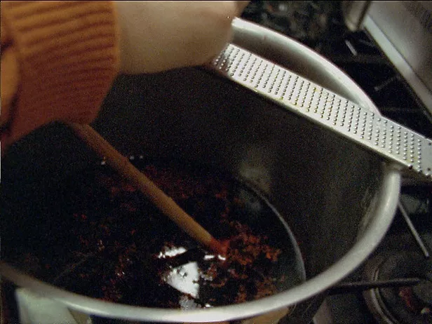 My Mama's marvelous mulled wine Recipe | Food Network UK