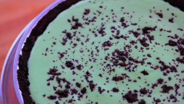 Oreo Grasshopper Pie Recipe | Food Network UK