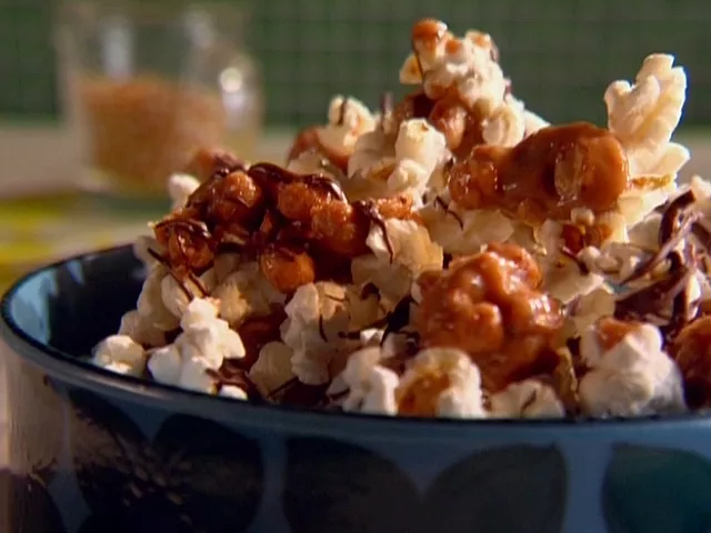 Party Popcorn Recipe | Food Network UK