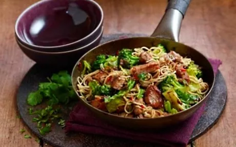 Pork, Ginger and Broccoli Noodles Recipe | Food Network UK
