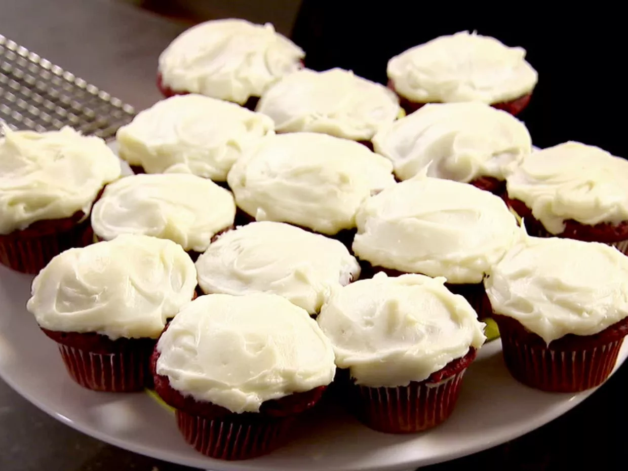 Red Velvet Cupcakes Recipe | Food Network UK