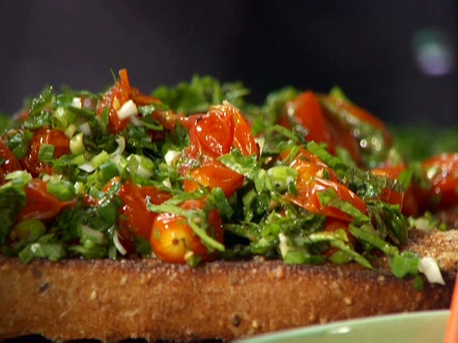 Roasted tomato bruschetta Recipe | Food Network UK
