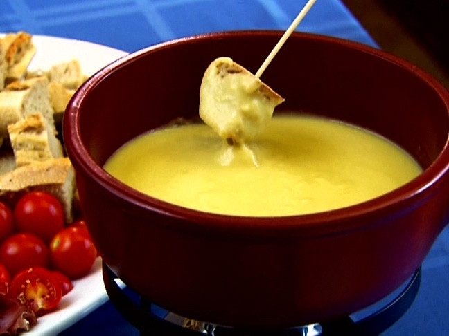 Rolf's Original Swiss Cheese Fondue Recipe | Food Network UK