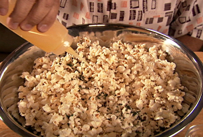 Savory herb popcorn Recipe | Food Network UK