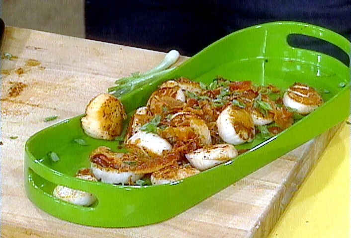 Scallops with bacon and spring onions Recipe | Food Network UK