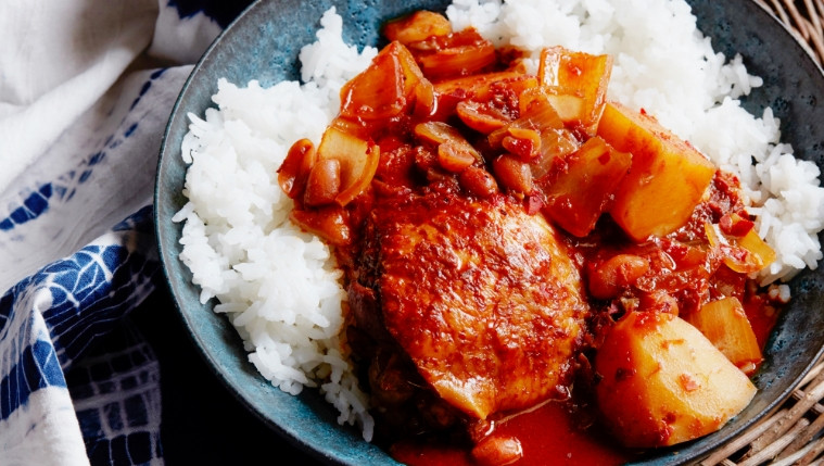 Shortcut Chicken Massaman Curry Recipe | Food Network UK