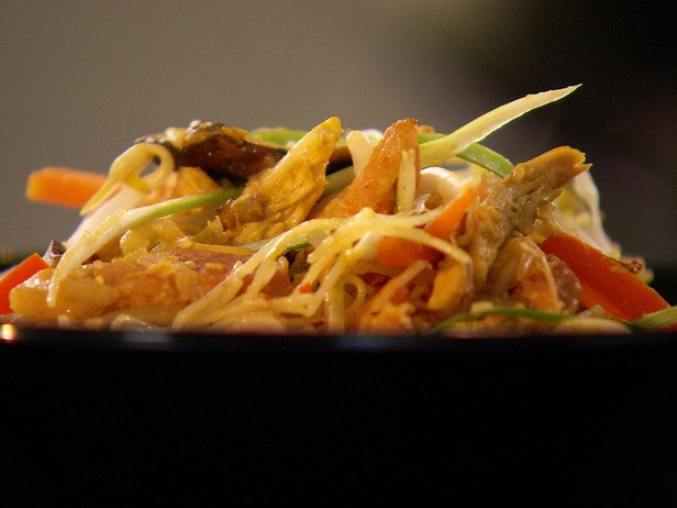 Singapore-style noodles Recipe | Food Network UK