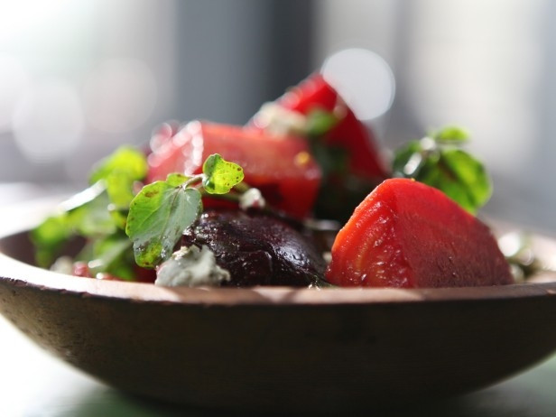 Slow-Roasted Beetroots with Blue Cheese, Watercress and Toasted Walnuts Recipe | Food Network UK