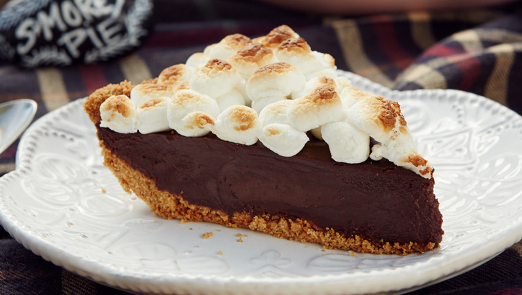 S'Mores Cast-Iron Pie Recipe | Food Network UK