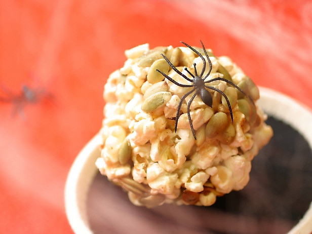 Sweet and spicy pepitas popcorn balls Recipe | Food Network UK