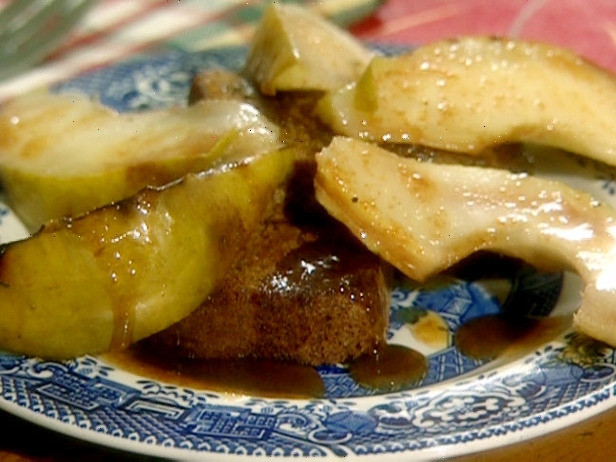 Toasted gingerbread with barbecued pears and caramel Recipe | Food Network UK