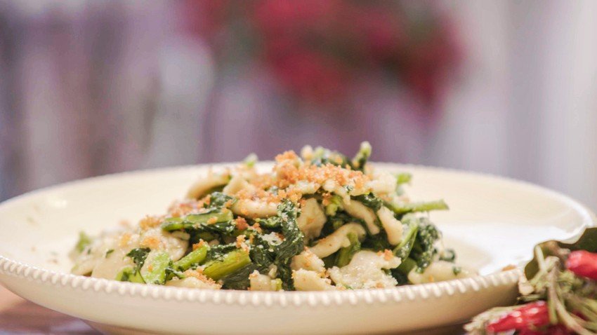 Sophie Grigson's Orecchiette Alle Cime Di Rapa Recipe | Food Network UK