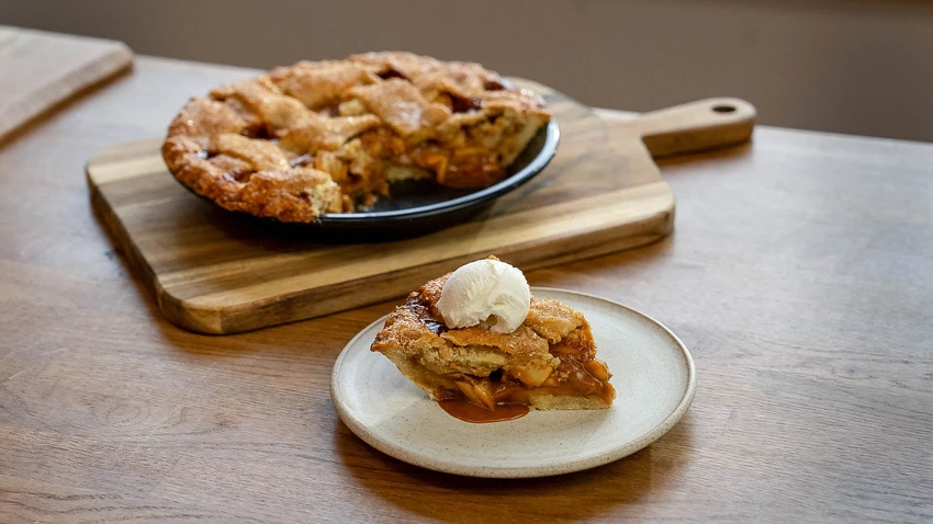 Tom Kerridge's Salted Caramel Apple Pie Recipe | Food Network UK