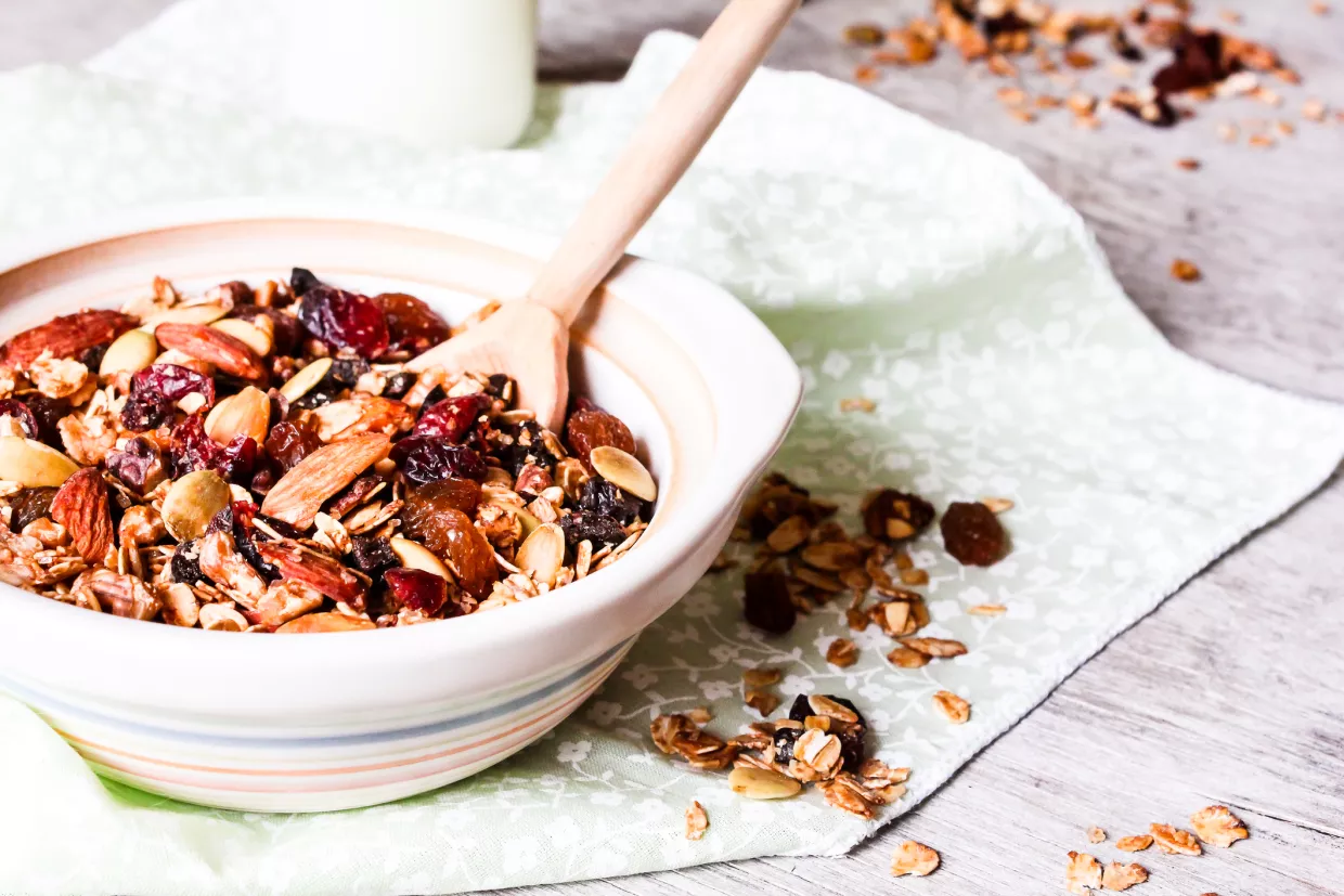 Cherry, Almond and Cinnamon Granola Recipe | Food Network UK