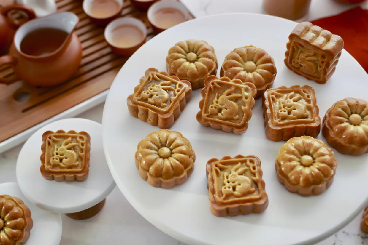 Chocolate Hazelnut Mooncakes Recipe | Food Network UK