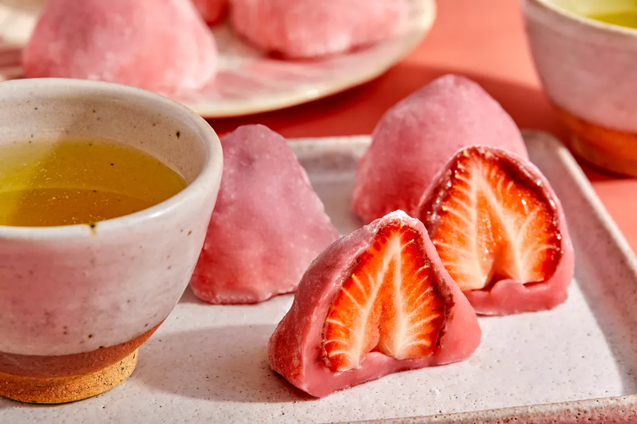 Ichigo Daifuku (Strawberry Mochi) Recipe | Food Network UK