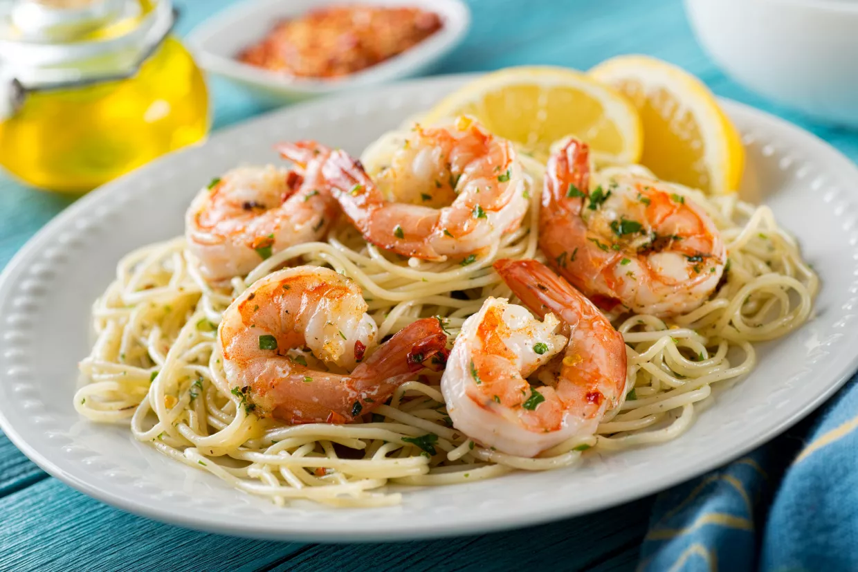Garlic Butter Prawn Spaghetti Recipe | Food Network UK