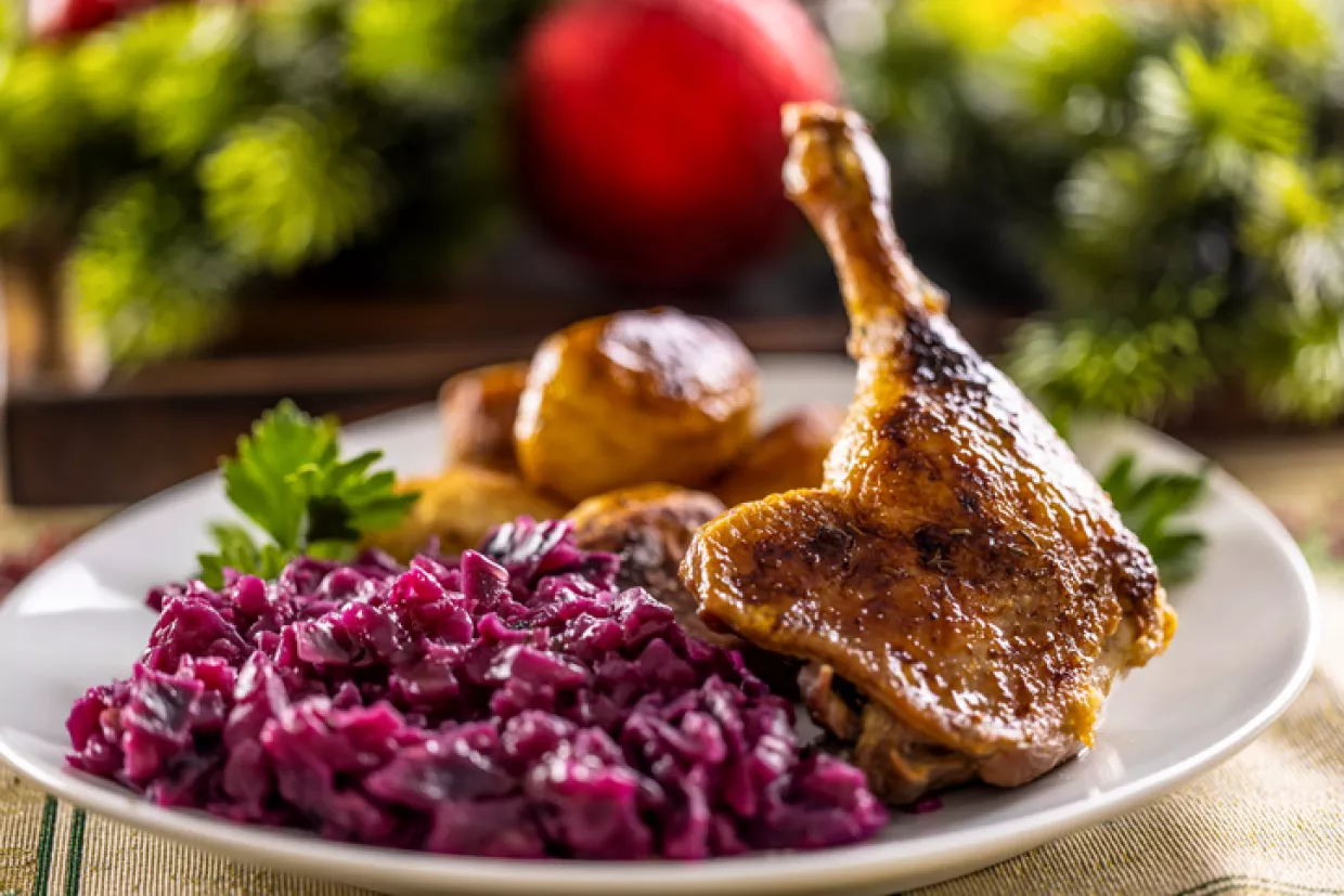 Spiced Red Cabbage Recipe | Food Network UK